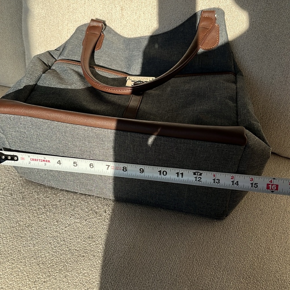 Chaps Gray Tote Bag. - image 8